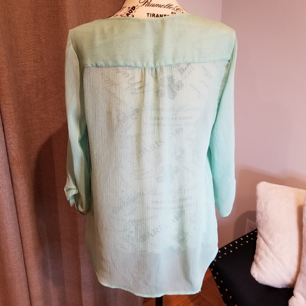 Express Blouse (medium) - Picture 2 of 5